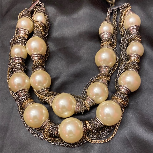 Chico’s Elegant Pearl and Chain Necklace - Picture 3 of 6